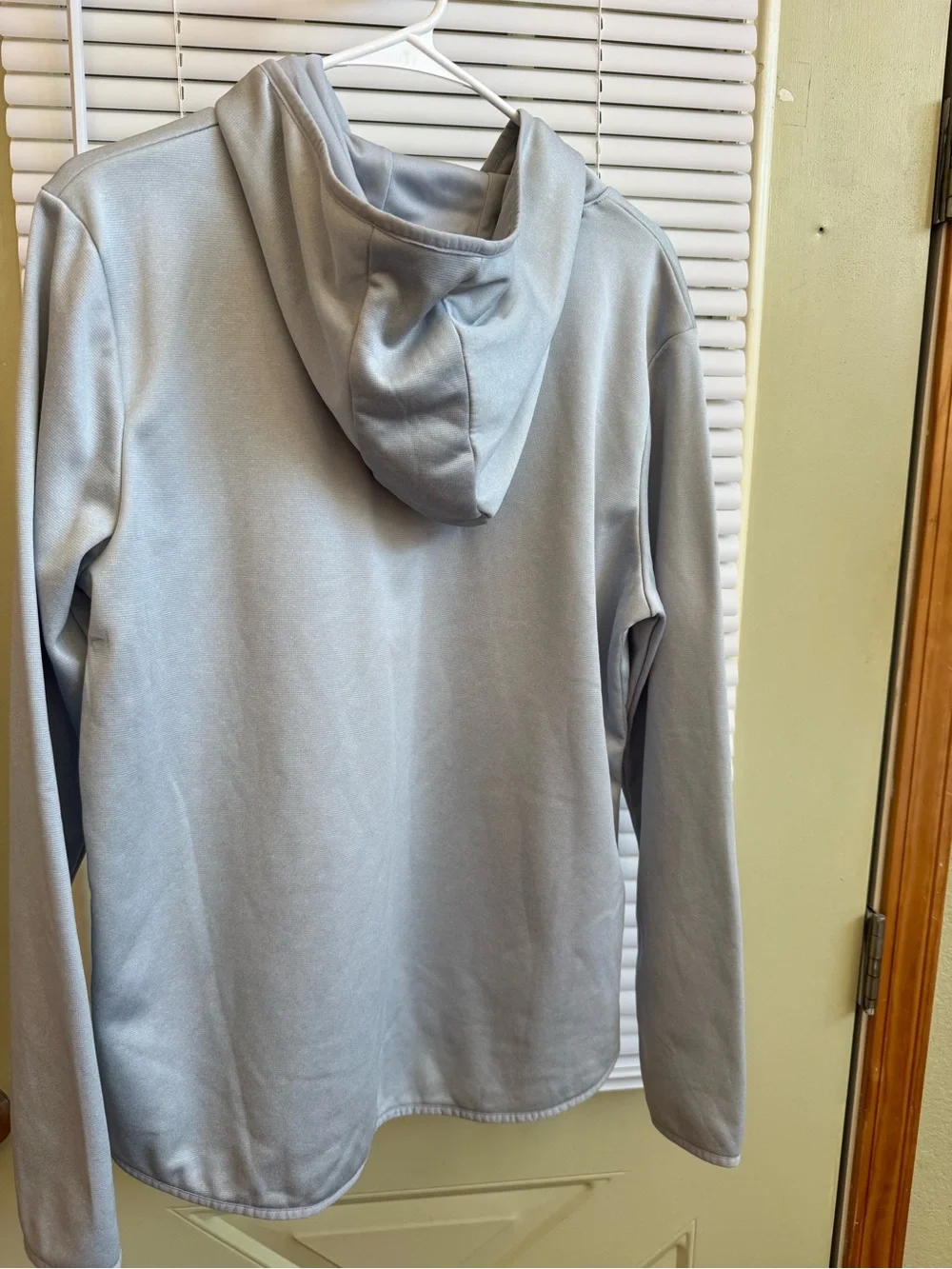 Under Armour Men's Light Gray Hooded Sweatshirt Size L